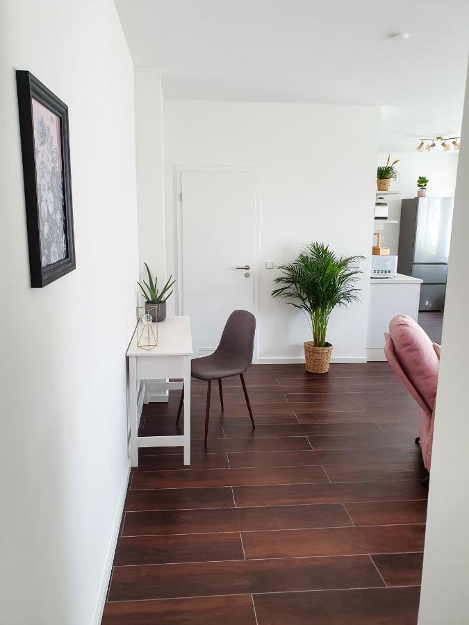 Pb Ferienwohnungen - Fewo 7 - Stilvoll Eingerichtetes Apartment Im Herzen Senftenbergs מראה חיצוני תמונה