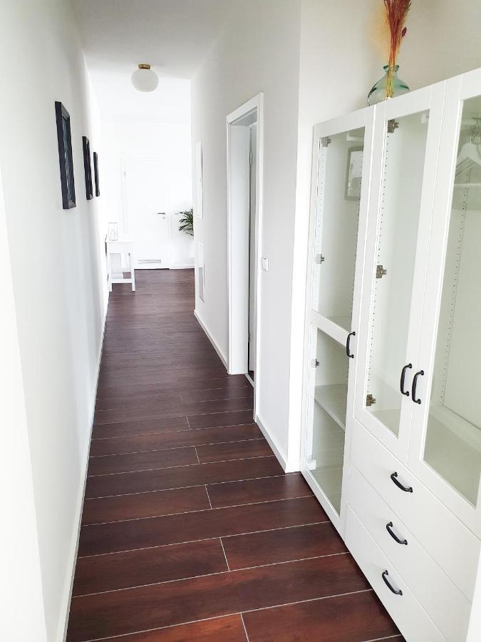 Pb Ferienwohnungen - Fewo 7 - Stilvoll Eingerichtetes Apartment Im Herzen Senftenbergs מראה חיצוני תמונה