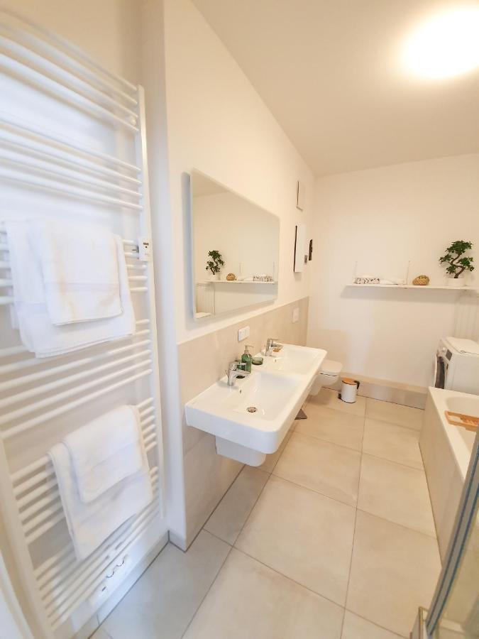 Pb Ferienwohnungen - Fewo 7 - Stilvoll Eingerichtetes Apartment Im Herzen Senftenbergs מראה חיצוני תמונה